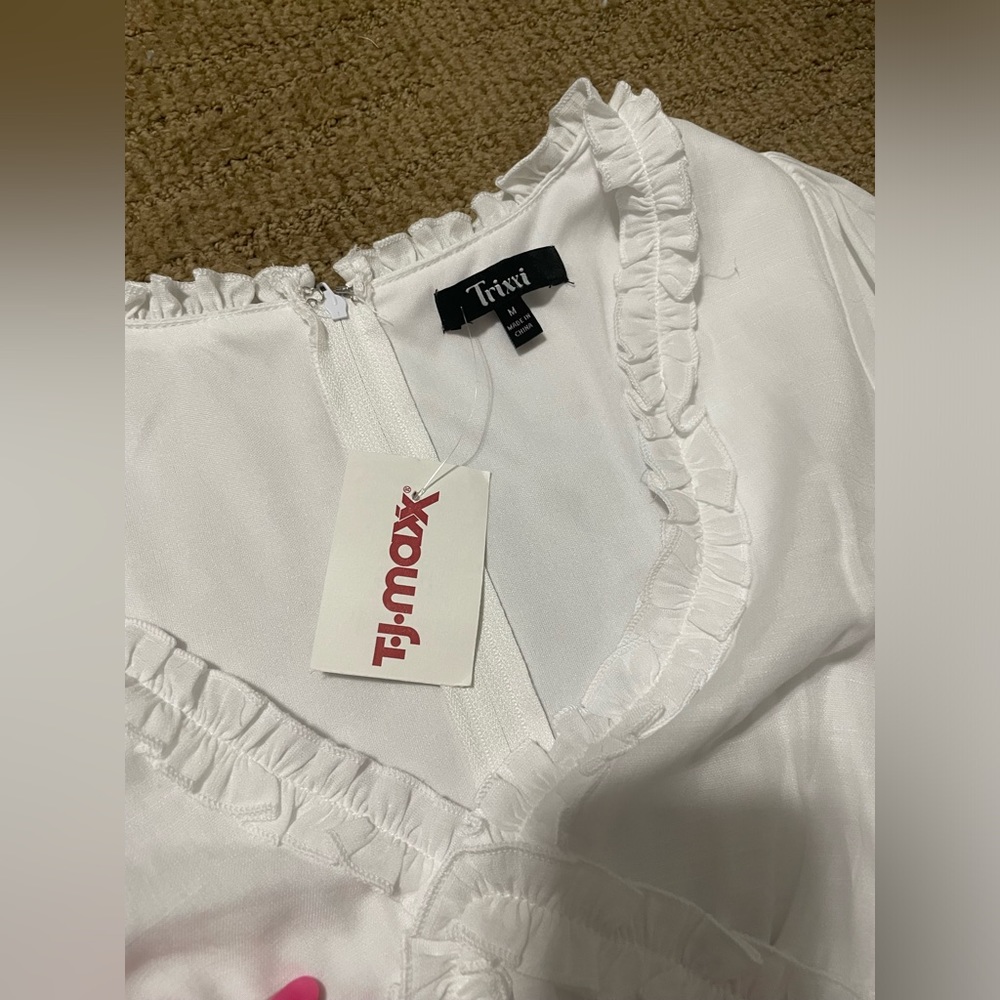 White long sleeve dress